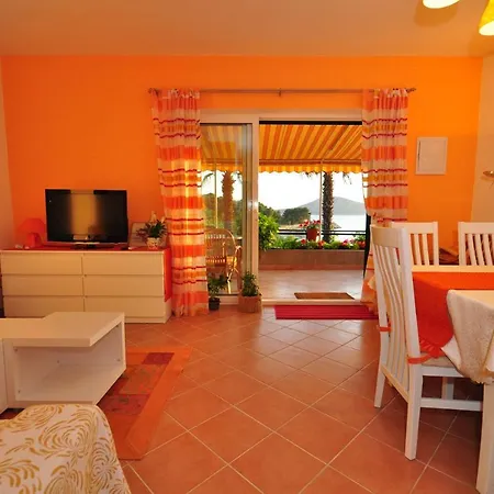 Tri Palme Apartment